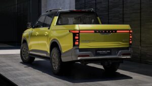 Động Cơ và Công Nghệ